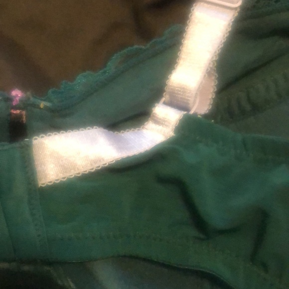 ADORE ME - EUC Bra (38DDD/F) - Picture 7 of 8